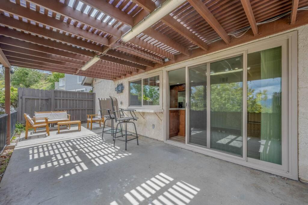 Elm Mountain View Fire Pit, Quiet And Los Angeles